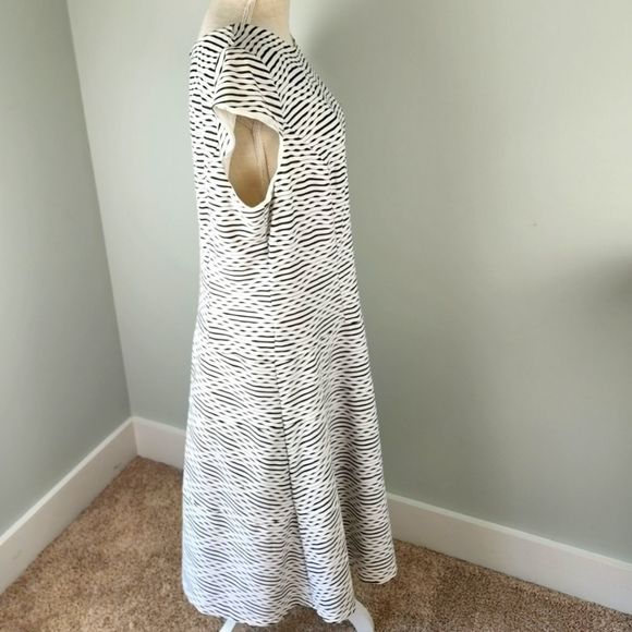 Anne KLEIN WOMEN'S SHIFT DRESS PLUS SIZE 14W CAP SLEEVE LINED BLACK AND WHITE - Picture 4 of 6